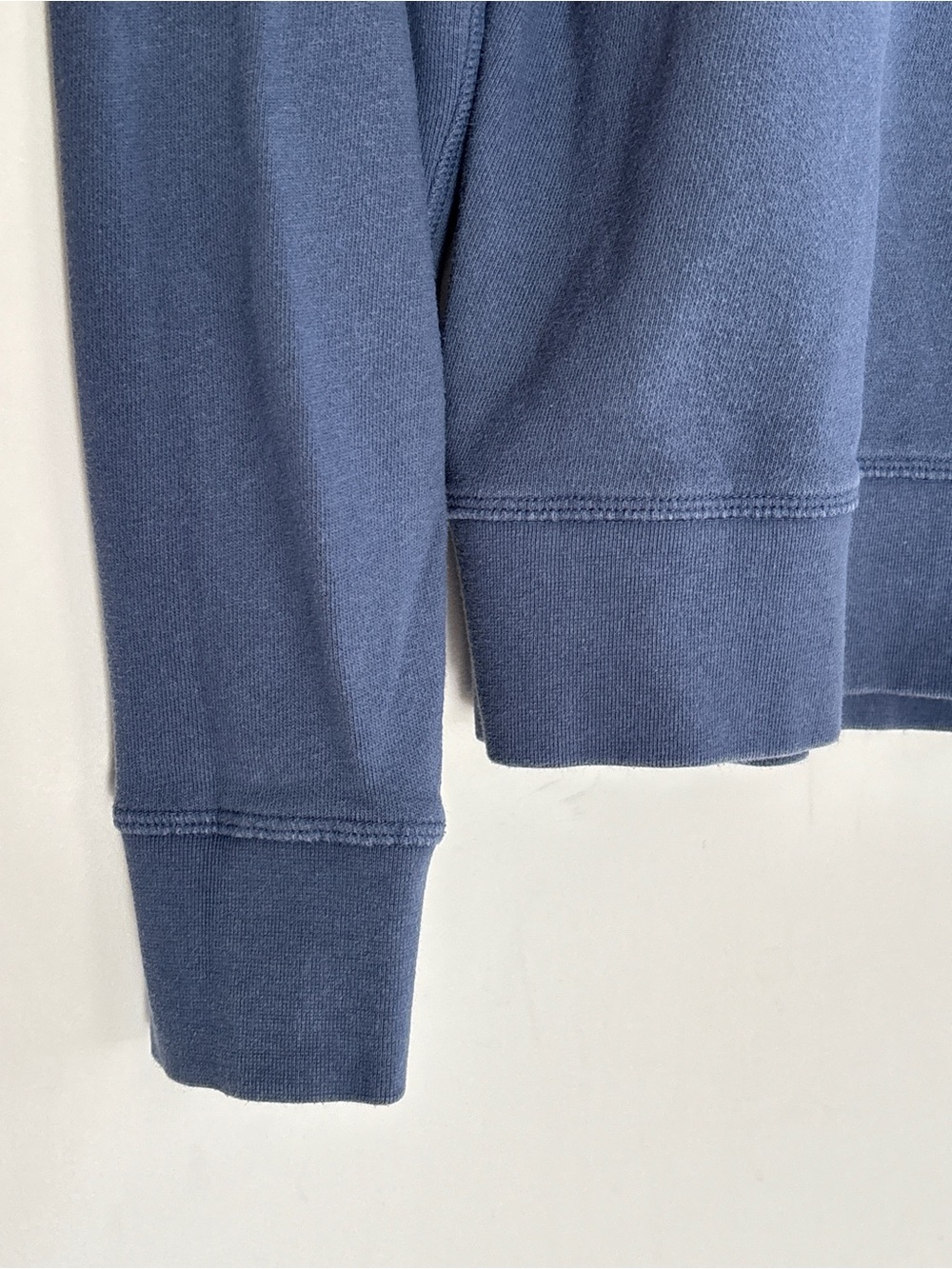 Faherty Women's Crewneck Sweatshirt Medium Sag Harbor New York Casual Cozy D63 - Picture 6 of 13